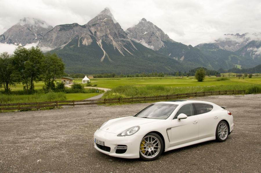  Porsche Panamera 2009 года  (фото 86 из 144)